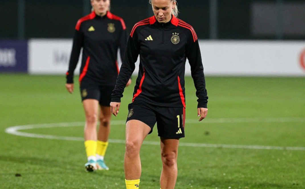 বাম প্রান্ত, সাত কোচ আর একটি অসমাপ্ত রেকর্ড: অ্যাশলে সানচেজের ১৯ গোলের হিসাব